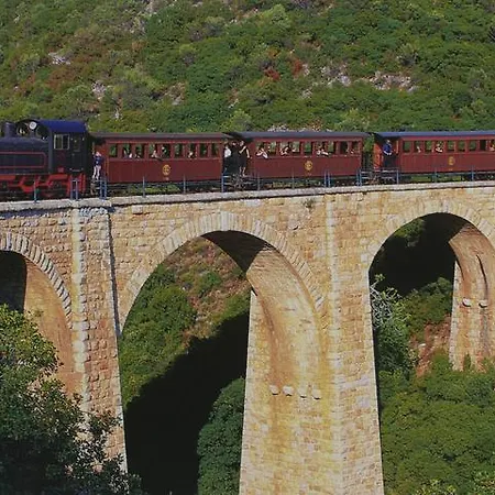 Red Villa's * ツァガラダ